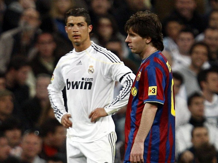 Ronaldo và Messi luôn là tâm điểm của sự chú ý. Ronaldo và Messi luôn là tâm điểm của sự chú ý.