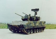 Hệ thống súng 2 nòng tự hành 30 ly K30, một sản phẩm của tập đoàn Doosan. Hệ thống súng 2 nòng tự hành 30 ly K30, một sản phẩm của tập đoàn Doosan.