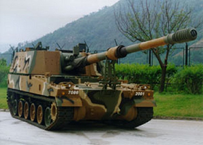 Pháo tự hành K-9 do tập đoàn Samsung Chechwin thiết kế Pháo tự hành K-9 do tập đoàn Samsung Chechwin thiết kế