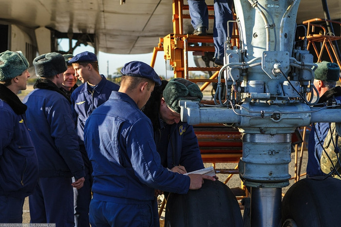 Oanh tạc cơ Tu-160. Oanh tạc cơ Tu-160.