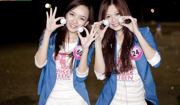 Thảo My và cô bạn thân Kiều Anh. Thảo My và cô bạn thân Kiều Anh.