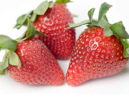 Dâu tây: Một nghiên cứu được xuất bản năm 2007 trên tạp chí của Trường cao đẳng dinh dưỡng Mỹ cho biết, quả dâu tây có thể làm giảm chứng viêm và đau. Kết quả cho thấy những người ăn nhiều dâu tây giảm được đáng kể cơn đau. Thành phần mang lại lợi ích này chính là resveratrol giàu có trong dâu tây.