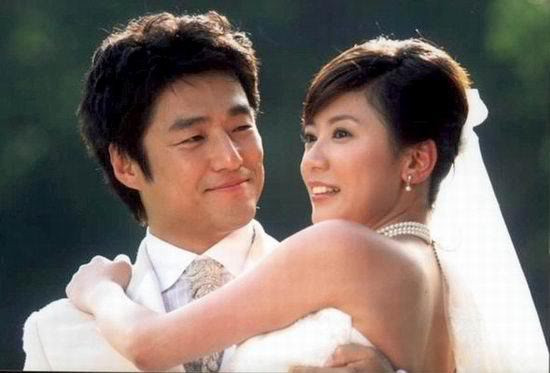 Y Phàm (Giả Tịnh Văn) làm việc tại công ty tổ chức hôn lễ và hy vọng mình sẽ trở thành cô dâu tại hôn lễ thứ 100 mà cô tổ chức. Tuy nhiên bạn trai của Y Phàm lại chưa muốn kết hôn để tập trung vào sự nghiệp. Trong khi đó, Hàn Uy (Ji Jin Hee) - người mất hết lòng tin vào tình yêu sau cuộc hôn nhân đổ vỡ lại thấy trái tim mình "loạn nhịp" khi gặp Y Phàm. Y Phàm (Giả Tịnh Văn) làm việc tại công ty tổ chức hôn lễ và hy vọng mình sẽ trở thành cô dâu tại hôn lễ thứ 100 mà cô tổ chức. Tuy nhiên bạn trai của Y Phàm lại chưa muốn kết hôn để tập trung vào sự nghiệp. Trong khi đó, Hàn Uy (Ji Jin Hee) - người mất hết lòng tin vào tình yêu sau cuộc hôn nhân đổ vỡ lại thấy trái tim mình "loạn nhịp" khi gặp Y Phàm.