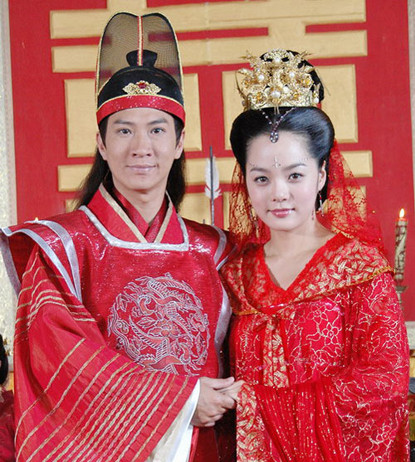 7. Túy Đả Kim Chi: Chae Rim và Trương Gia Huy 7. Túy Đả Kim Chi: Chae Rim và Trương Gia Huy