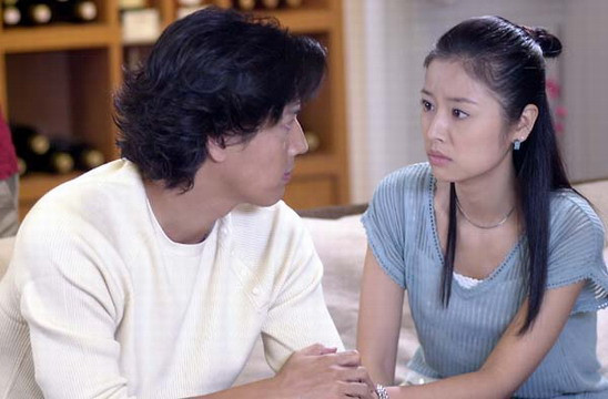 Khi gặp lại Jojo, Ngạn Tổ lại nhận nhầm một người con gái khác. Khi gặp lại Jojo, Ngạn Tổ lại nhận nhầm một người con gái khác.