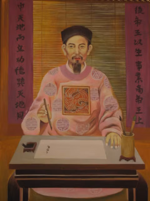 Thày Chu Văn An từng thi đỗ Thái học sinh (tiến sĩ) nhưng không ra làm quan mà mở trường dạy học ở quê nhà. Ông nổi tiếng có học vấn sâu rộng, tư cách thanh cao, sửa mình trong sạch, giữ gìn tiết tháo, không cầu danh lợi, danh tiếng lan xa, học trò theo học rất đông.