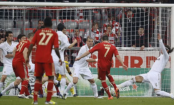 Nhưng người ghi bàn thắng mở tỷ số cho "Hùm xám" là Ribery.