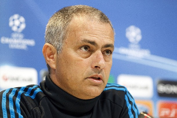 Jose Mourinho tràn đầy tự tin trước trận đấu. Jose Mourinho tràn đầy tự tin trước trận đấu.