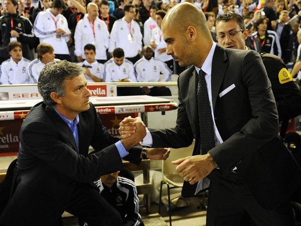 Tới lượt Mourinho đến La Liga "đấu" với Guardiola. Nhưng phần thắng vẫn nghiêng về đội bóng của "Pep". Barca chỉ mới thua đội bóng của Mourinho đúng một trận, đó là trận chung kết Cúp Nhà Vua mùa giải trước.