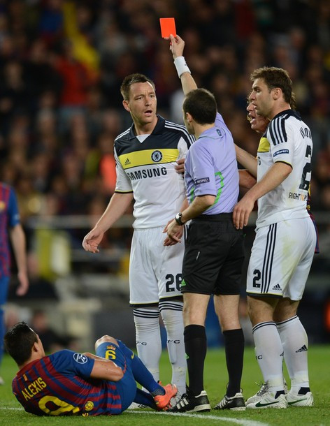 Terry lĩnh thẻ đỏ oan nghiệt. Terry lĩnh thẻ đỏ oan nghiệt.