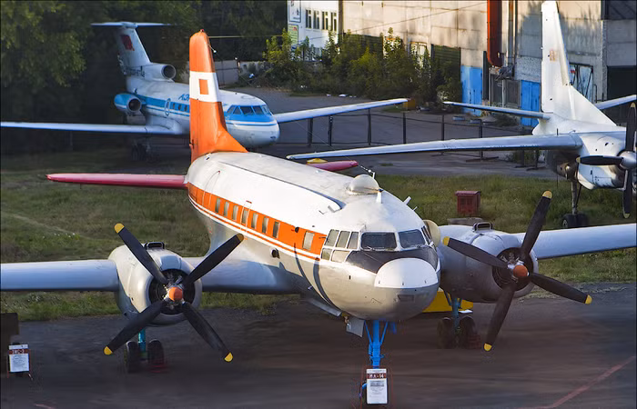 Vận tải cơ Il-14.