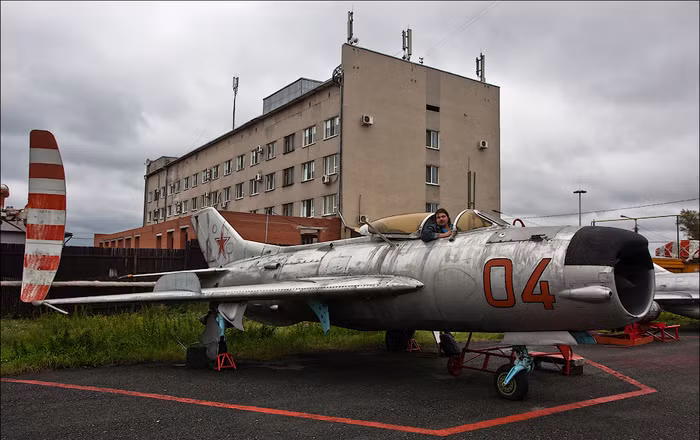 Tiêm kích MiG-19P.