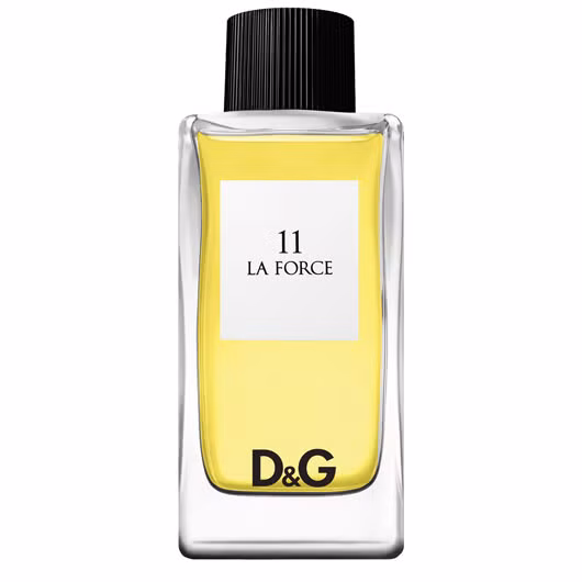 3. D&G 11 La Force: Giá: 69 USD (1,4 triệu đồng). Loại nước hoa này là sự kết hợp hoàn hảo giữa mùi vị và rượu bourbon mang lại cho bạn cảm giác khác biệt với không gian làm việc truyền thống.