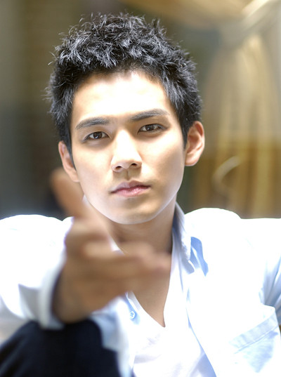 Thứ 7 là anh chàng Chung Hán Lương làm say đắm biết bao trái tim thiếu nữ với những vai diễn hào hoa từ cổ trang đến hiện đại. Thứ 7 là anh chàng Chung Hán Lương làm say đắm biết bao trái tim thiếu nữ với những vai diễn hào hoa từ cổ trang đến hiện đại.