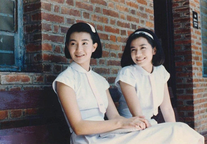 Những năm 80 thanh xuân trẻ trung và thanh khiết.