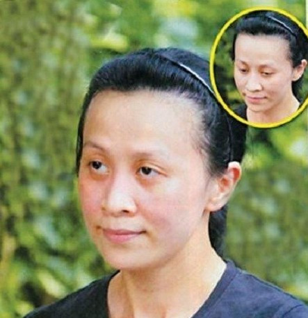 Lưu Gia Linh như già hơn 20 tuổi so với những lúc trang điểm lộng lẫy. Lưu Gia Linh như già hơn 20 tuổi so với những lúc trang điểm lộng lẫy.