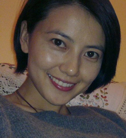 Khi không có lớp trang điểm che khuất thì Cao Viên Viên không còn trẻ trung như mọi người vẫn nghĩ. Khi không có lớp trang điểm che khuất thì Cao Viên Viên không còn trẻ trung như mọi người vẫn nghĩ.