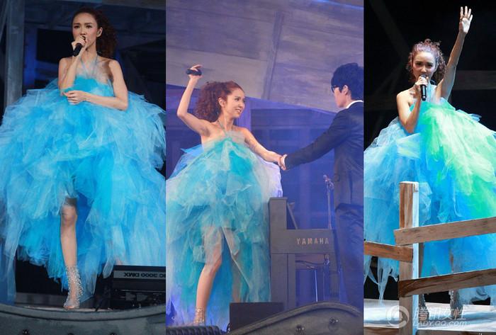 Tiết Khải Kỳ chọn chiếc váy diêm dúa, bồng bềnh để che lấp vòng một.