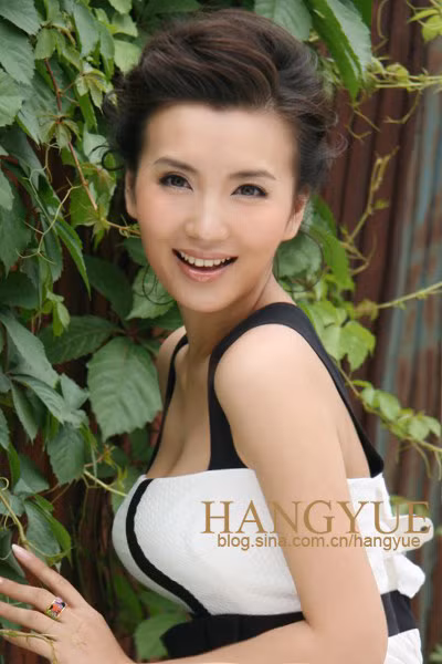 "Mỹ nữ vạn người mê" Trần Hảo đã khiến bao đấng màu rầu say đắm với nụ cười hút hồn này. Ảnh: Sina