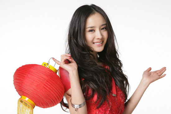 Hoa đán Dương Mịch rạng rỡ và đẹp hơn khi cười tươi. Hoa đán Dương Mịch rạng rỡ và đẹp hơn khi cười tươi.