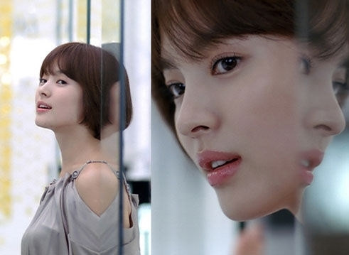 Đôi môi của Song Hye Kyo rất đặc biệt luôn khiến bao nhiêu người phải say đắm. Đôi môi của Song Hye Kyo rất đặc biệt luôn khiến bao nhiêu người phải say đắm.