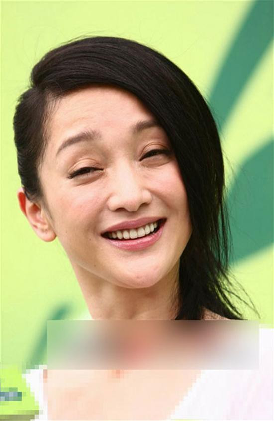 Nụ cười của Châu Tấn thật "khủng khiếp". Nụ cười của Châu Tấn thật "khủng khiếp".