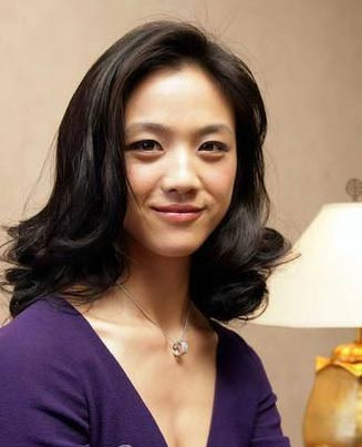 ...Nhìn lại càng giống Thang Duy hơn. ...Nhìn lại càng giống Thang Duy hơn.