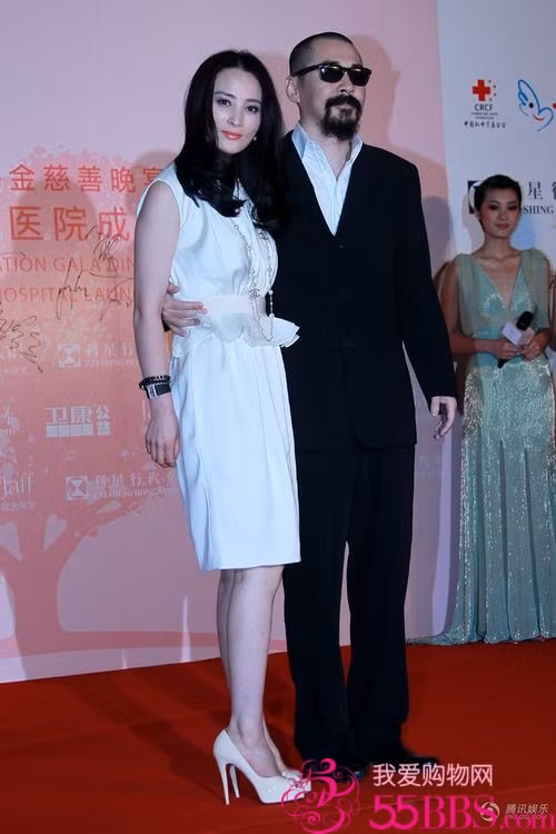 Hiện tai, cô đang hạnh phúc bên chồng, và cũng là bạn diễn với cậu con trai đã hơn 7 tuổi. Ảnh: 55BBS