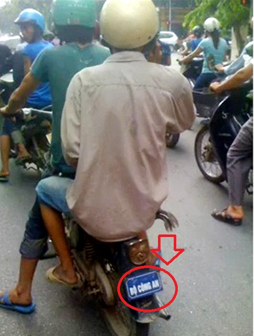 Bộ công an sẽ nghĩ gì về hình ảnh này? Bộ công an sẽ nghĩ gì về hình ảnh này?