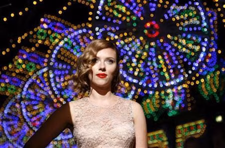 Những bức ảnh nude của Scarlett Johansson bị phát tán trên mạng được xác định là ảnh thật 100%