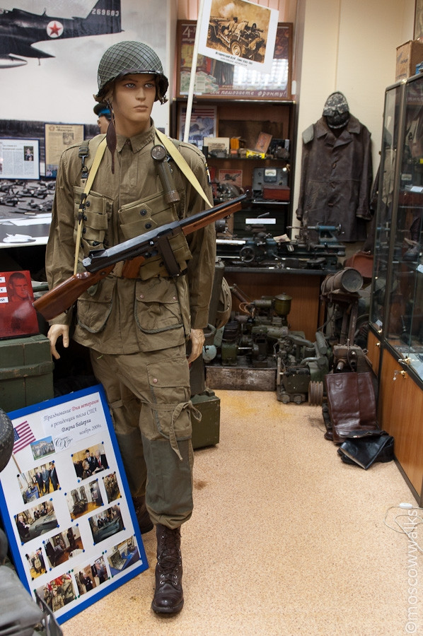 Đồng phục của sư đoàn không quân 101 Hoa Kỳ. Đồng phục của sư đoàn không quân 101 Hoa Kỳ.