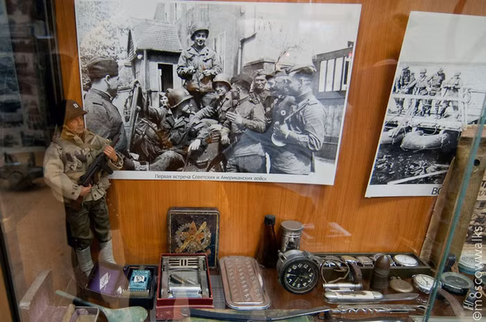 Đây là những kỷ vật mà các cựu chiến binh Mỹ và Liên Xô gửi tặng cho bảo tàng.