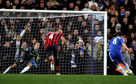 Chelsea được coi là vẫn có cửa vô địch Chelsea được coi là vẫn có cửa vô địch