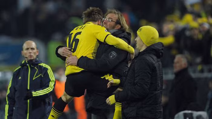 Jakub Blaszczykowski đưa Dortmund dẫn trước Marseille Jakub Blaszczykowski đưa Dortmund dẫn trước Marseille