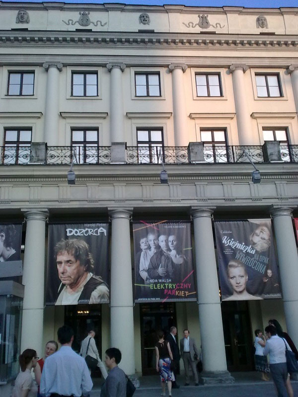 Warsaw, thủ đô của Ba Lan, tổ chức các trận thuộc bảng A Warsaw, thủ đô của Ba Lan, tổ chức các trận thuộc bảng A