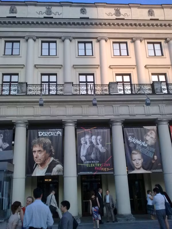 Warsaw, thủ đô của Ba Lan, tổ chức các trận thuộc bảng A Warsaw, thủ đô của Ba Lan, tổ chức các trận thuộc bảng A