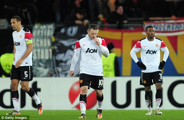 Man United bị giáng xuống chơi ở sân chơi hạng hai, Europa League. Man United bị giáng xuống chơi ở sân chơi hạng hai, Europa League.