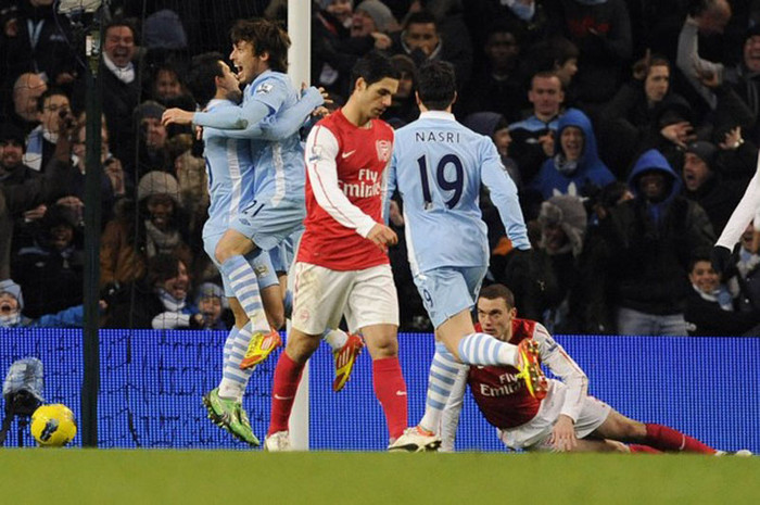 Không may cho Arsenal, họ chơi khá ngang cơ trước đội chủ nhà Không may cho Arsenal, họ chơi khá ngang cơ trước đội chủ nhà