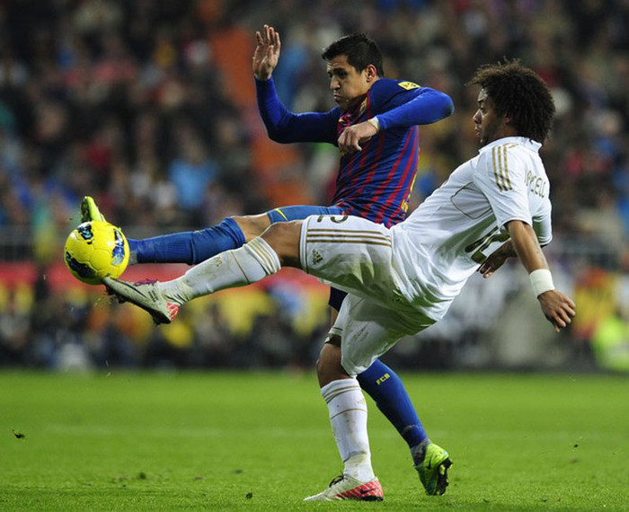 Những nỗ lực của Real trong những phút cuối là vô ích trước hàng thủ chặt chẽ của Barca Những nỗ lực của Real trong những phút cuối là vô ích trước hàng thủ chặt chẽ của Barca
