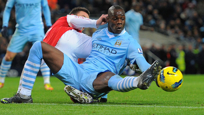 Siêu quậy Balotelli năng nổ hơn thường lệ Siêu quậy Balotelli năng nổ hơn thường lệ