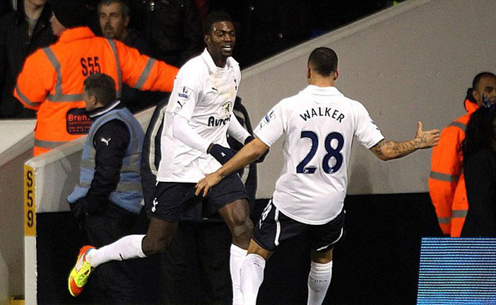 Petr Cech dường như không còn khả năng khống chế được những quả tạt cánh, mà lần này là của Gareth Bale Petr Cech dường như không còn khả năng khống chế được những quả tạt cánh, mà lần này là của Gareth Bale