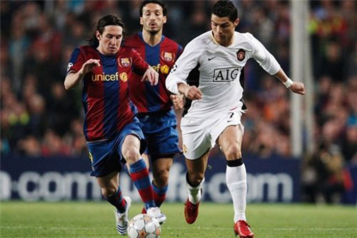 7. Barcelona 2-0 Manchester United, chung kết Champions League 2009: Một kết cục buồn của CR7 với MU khi Quỷ Đỏ hoàn toàn bị khắc chế trước lối đá tấn công của Barca. Sau trận đấu này, Ronaldo chuyển tới Madrid. 7. Barcelona 2-0 Manchester United, chung kết Champions League 2009: Một kết cục buồn của CR7 với MU khi Quỷ Đỏ hoàn toàn bị khắc chế trước lối đá tấn công của Barca. Sau trận đấu này, Ronaldo chuyển tới Madrid.