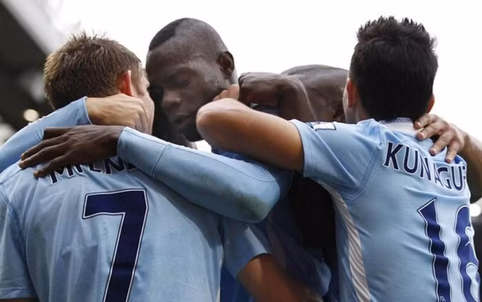 Không một cầu thủ đội khách nào mắc sai lầm trong 90 phút derby Không một cầu thủ đội khách nào mắc sai lầm trong 90 phút derby