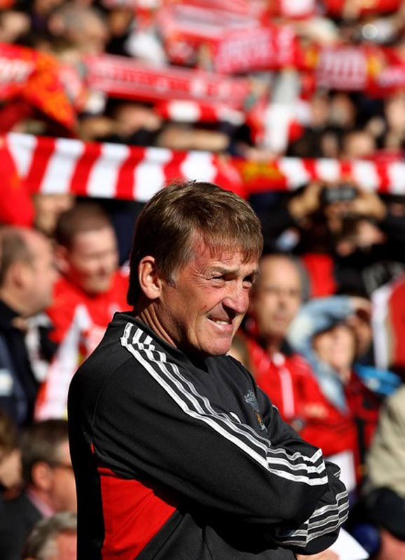 Kenny Dalglish có trận thứ 250 ở giải VĐQG dẫn dắt Liverpool Kenny Dalglish có trận thứ 250 ở giải VĐQG dẫn dắt Liverpool
