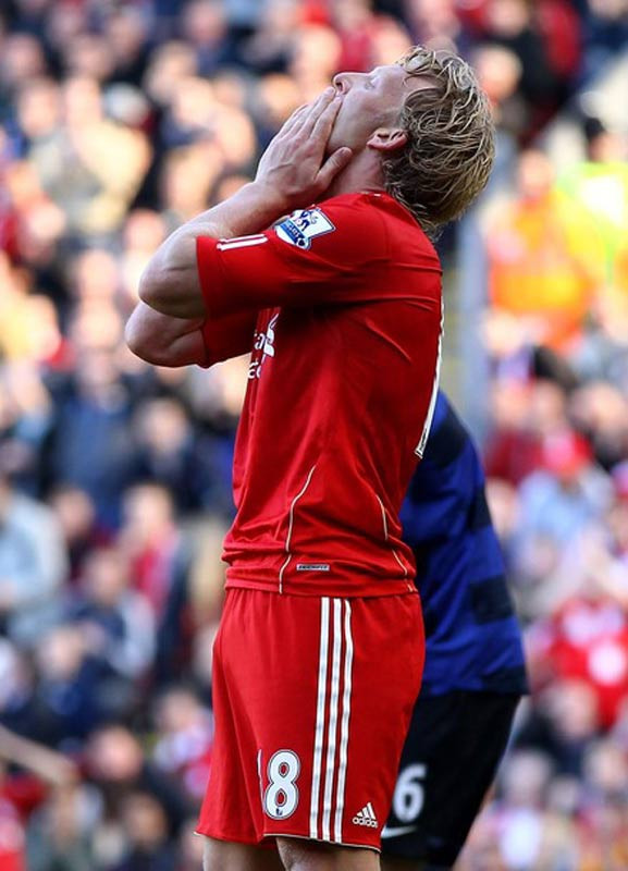 Dirk Kuyt tiếc nuối vì cơ hội bị bỏ lỡ, nhưng MU cũng xứng đáng với 1 điểm Dirk Kuyt tiếc nuối vì cơ hội bị bỏ lỡ, nhưng MU cũng xứng đáng với 1 điểm