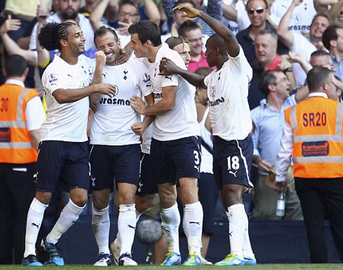 Thế trận từ lúc này thuộc về Tottenham