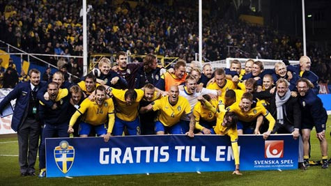 Thắng lợi kịch tính giúp Thụy Điển tiến thẳng tới Ba Lan & Ukraine Thắng lợi kịch tính giúp Thụy Điển tiến thẳng tới Ba Lan & Ukraine