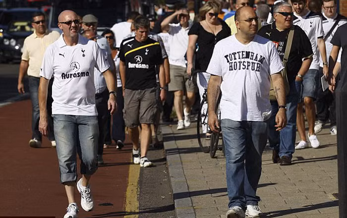 Lần đầu tiên, fan Tottenham đến sân với sự tự tin tuyệt đối rằng họ sẽ đánh bại Arsenal