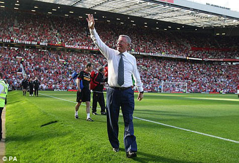 Ferguson: "Các cầu thủ sẽ sớm nhận ra khi số CĐV thưa dần" Ferguson: "Các cầu thủ sẽ sớm nhận ra khi số CĐV thưa dần"