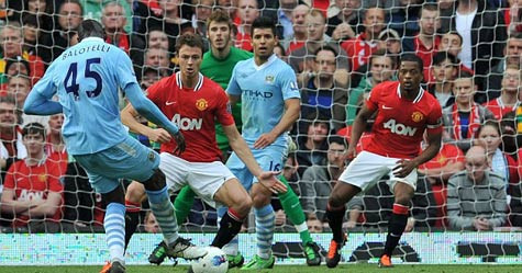 Balotelli mở tỷ số đầy lạnh lùng